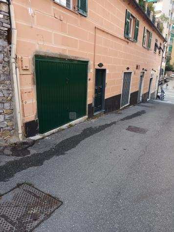 Garage  Posto Auto in vendita a Genova, Sturla