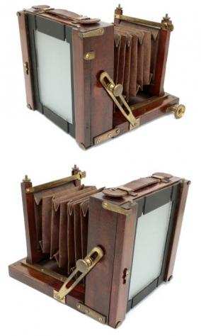 G.B. Mignone small 8x10cm walnut wood field bellows italian camera made in Alessandria Italy