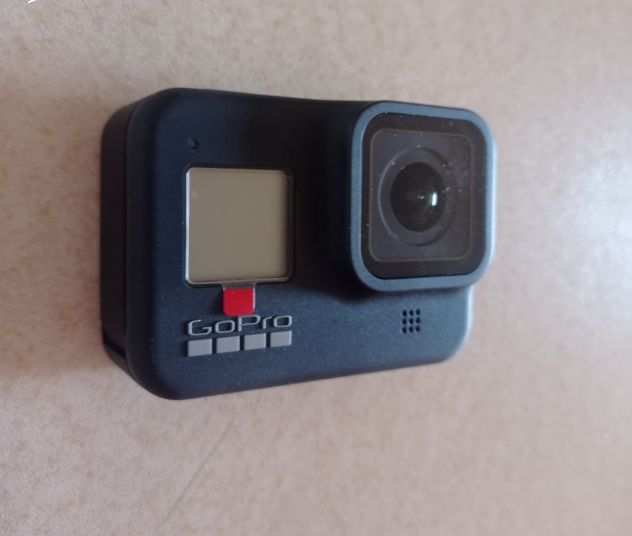 GoPro HERO8 Black con Micro SD 128 GB, garanzia e accessori