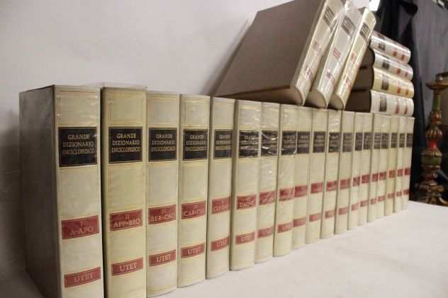 Grande Dizionario Enciclopedico UTET 25 volumi