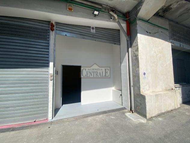 Grande magazzino ristrutturato nuovo di 48 M2 in zona Foce a Sanremo.