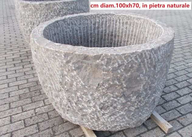 Grande vasca rotonda in pietra naturale