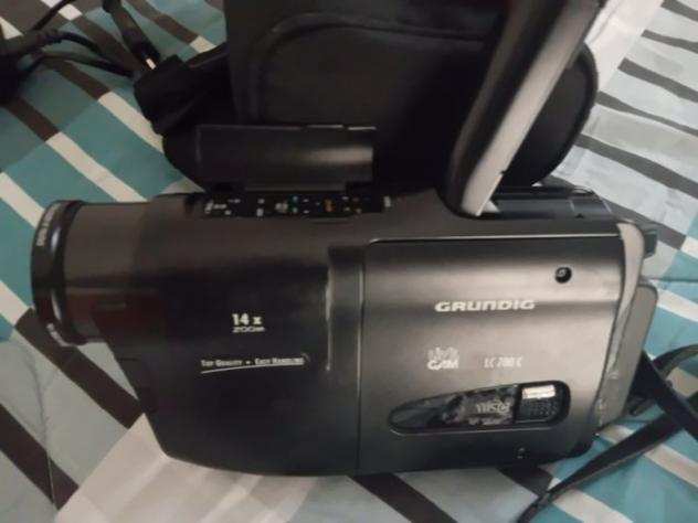 Grundig LC-700 C VHS-C Videocamera analogica