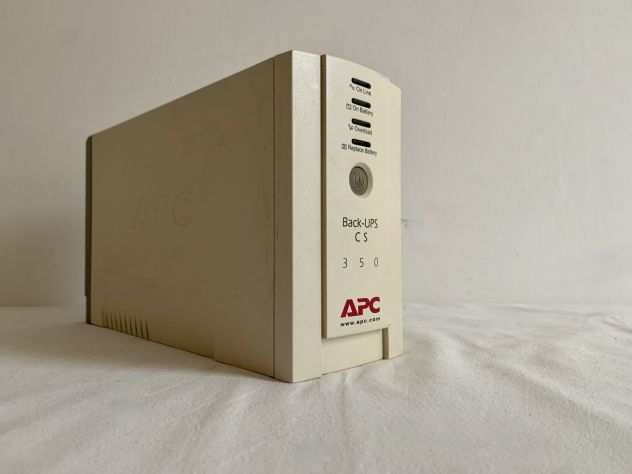 Gruppo di continuitagrave APC Back-UPS CS