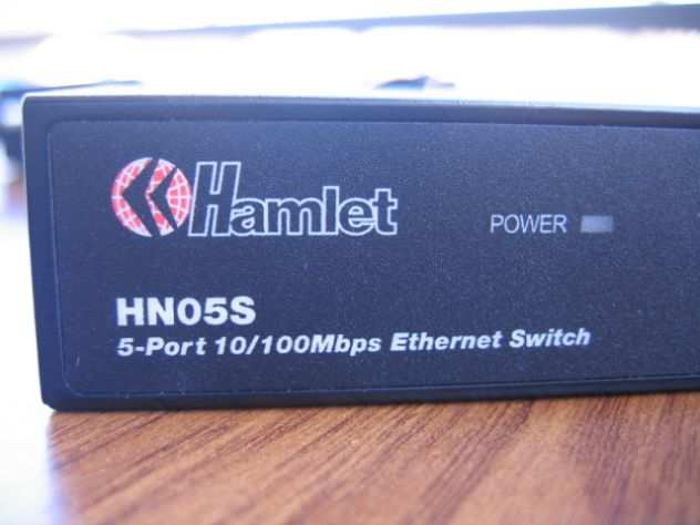 Hamlet HN05S Switch di rete Ethernet 5 Porte 10100 Mbps