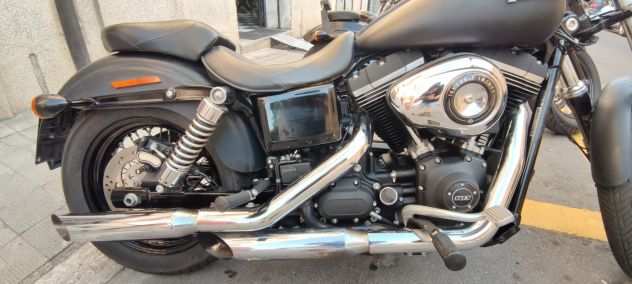 Harley-Davidson Dyna Street Bob FXDB 103