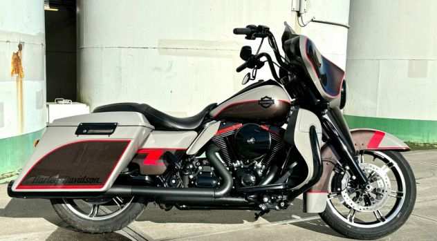 Harley-Davidson - FLHTK - Electraglide Ultra - 1690 cc