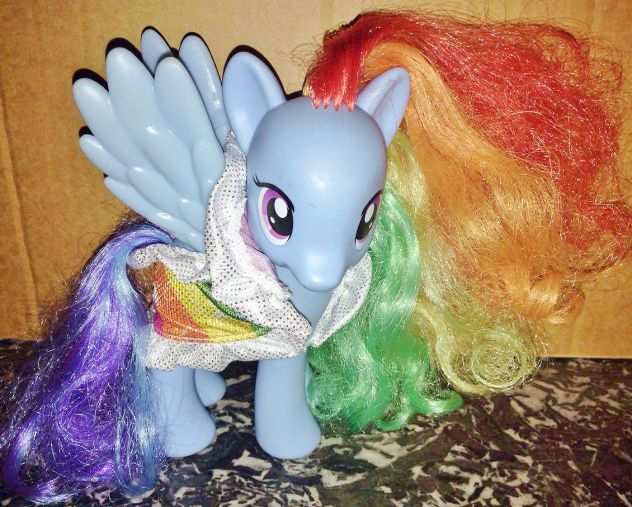 hasbro G4 My Little vola mio mini Pony Rainbow Dash completo bambola collezione