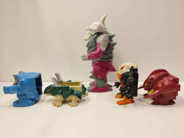 Hasbro - Transformers - Transformers G1 Skullgrin, Pretenders Birdbrain, Slog, Bristleback, Scowl - 1980-1989 - Macau