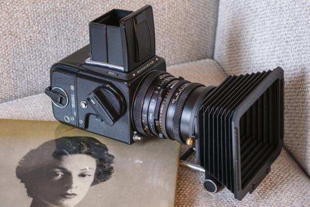 Hasselblad 503cx  Carl Zeiss Distagon T f4 50mm CF - FLE  acc.  Fotocamera medio formato