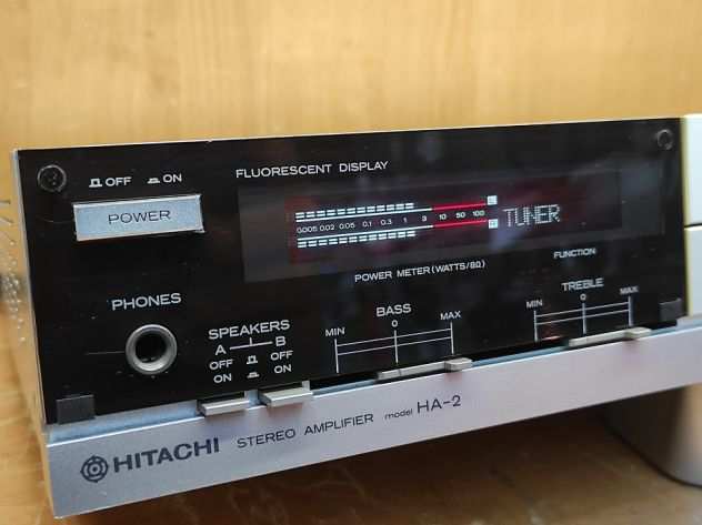 HITACHI -- Amplificatore Integrato 50 WATT