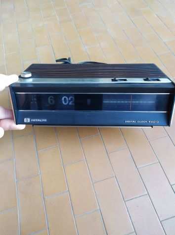 Hitachi digital clock radio vintage KC-770E