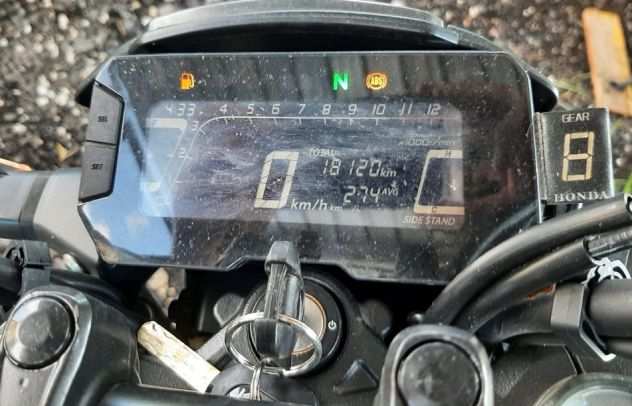 Honda CB300R anno 2018 incidentata