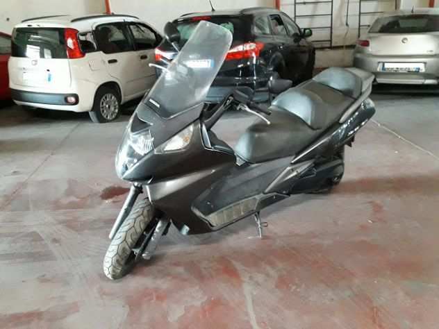 Honda yhamaha ducati ed altre moto incidentate compriamo