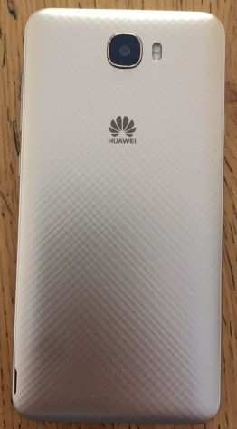 Huawei Y6 oro LYO-L01 16GB RAM 2GB