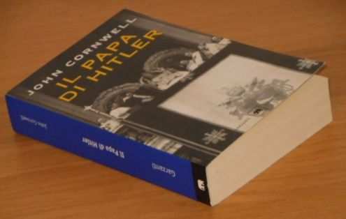 IL PAPA DI HITLER, JOHN CORNWELLE, GARZANTI LIBRI Prima edizione gennaio 2002, Collana gli elefanti storia.