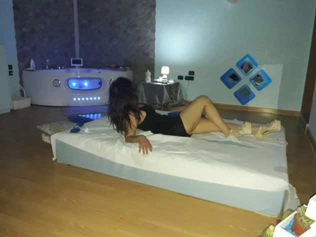 IL REGNO DEL TANTRA...VENUS CLUB...IL TOP PER LA TUA PAUSA RELAX...
