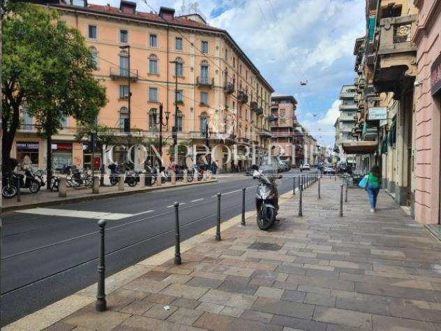 Immobile di 165 msup2 con 2 locali in vendita a Milano