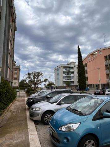 Immobile di 185 msup2 con 1 locale in affitto a Bari