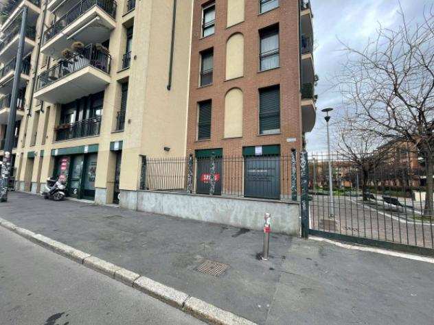 Immobile di 240 msup2 con 1 locale in vendita a Milano