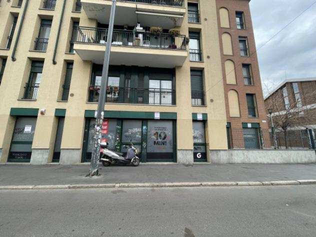 Immobile di 240 msup2 con 1 locale in vendita a Milano