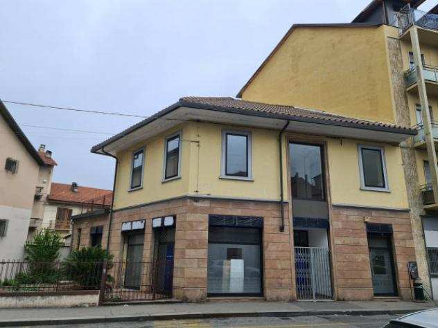 Immobile di 293 msup2 in vendita a Torino
