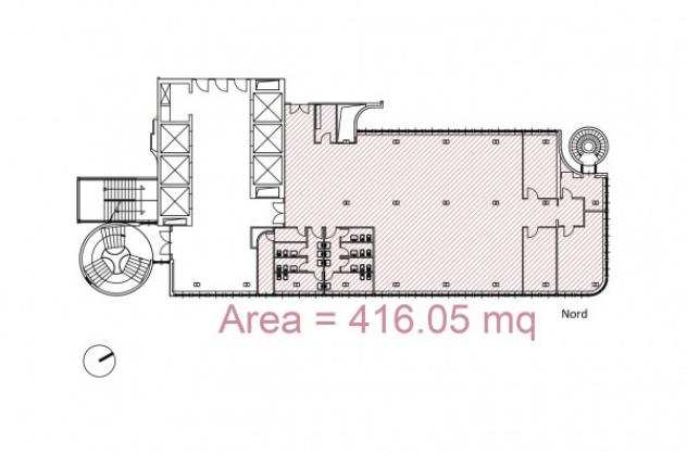 Immobile di 416 msup2 con 5 locali in affitto a Torino