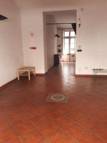 Immobile di 50 msup2 con 2 locali in affitto a Torino