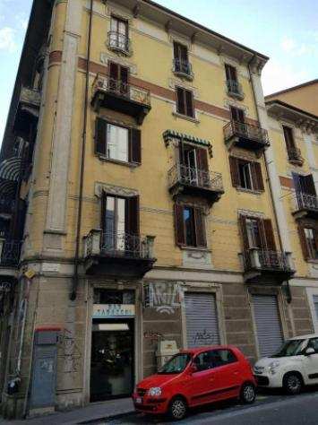 Immobile di 50 msup2 con 2 locali in affitto a Torino