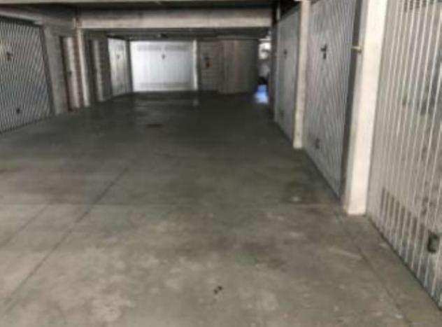 Immobile in asta di 99 msup2 con 3 locali e box auto in vendita a Verregraves