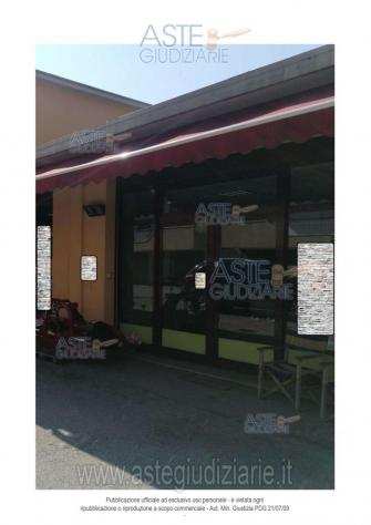 IMMOBILI-IMMOBILE COMMERCIALE-Via montescudo n. 41