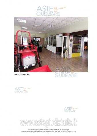 IMMOBILI-IMMOBILE COMMERCIALE-Via montescudo n. 41