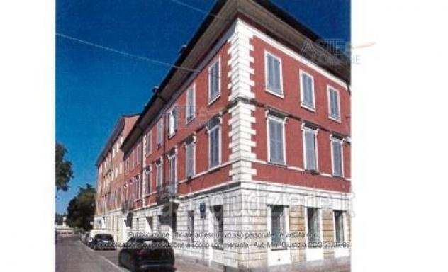 IMMOBILI-IMMOBILE RESIDENZIALE-Via cavour 20