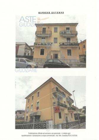 IMMOBILI-IMMOBILE RESIDENZIALE-Via firenze, 10