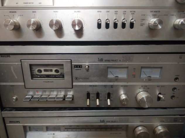 Impianto hi-fi vintage 1980. Tutto perfettamente funzionante.