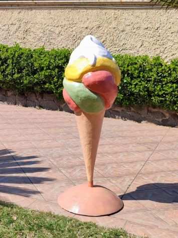 Insegna a vela per gelateria Cono gelatoa vela o a bandiera in vetroresina