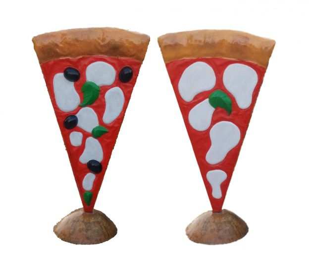 Insegna pizza spicchio di pizza a totem in vetroresina a ALESSANDRIA