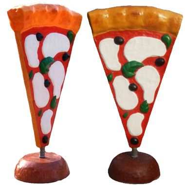 Insegna pubblicitaria pizza in vetroresina a parete e totem a BRESCIA