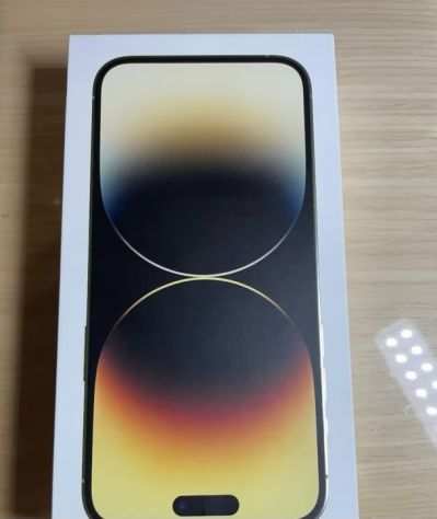 iPhone 14 pro max Gold