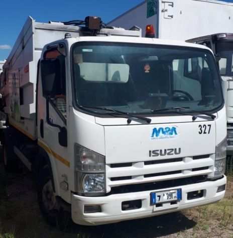 Isuzu 75 compattatore, cambio autom. 2008