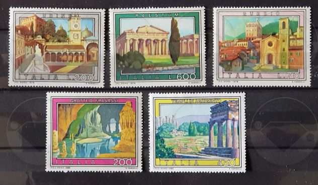ITALIA francobolli serie TURISMO 1974-1991