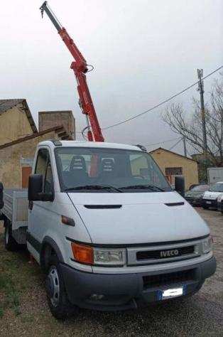 IVECO Daily 35c11 cassone e gru