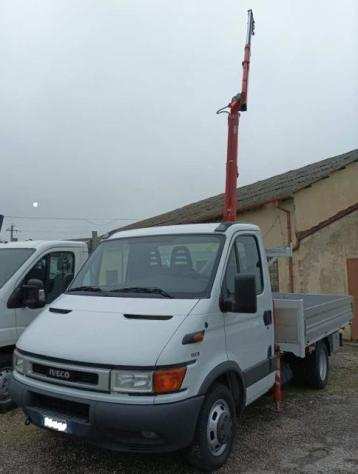 IVECO Daily 35c11 cassone e gru