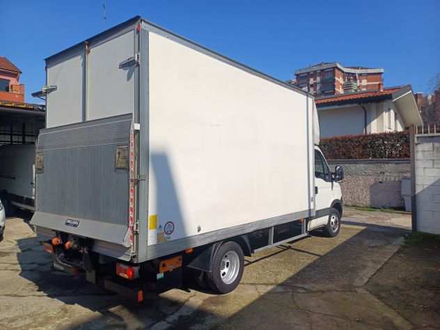 IVECO Daily 35C15 Furgonatura in lega e Sponda Idraulica