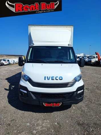 IVECO DAILY 35C16 FURGONATO PLAYWOOD CON PEDANA CARICATRICE VERTICALE RIF5522