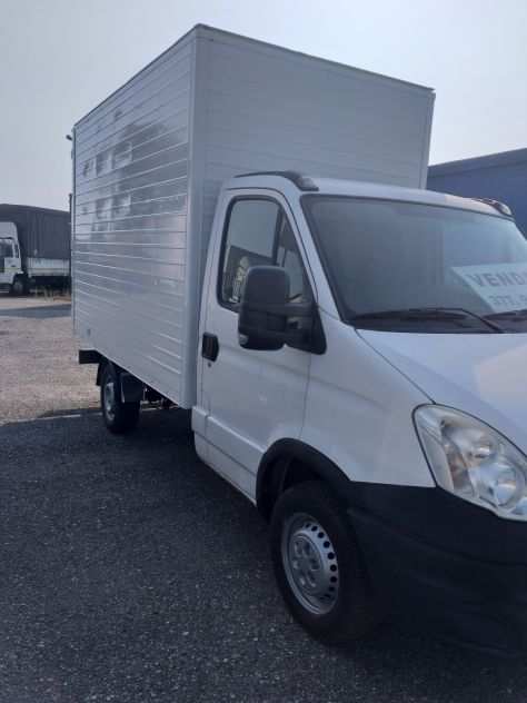 IVECO DAILY FURGONATO