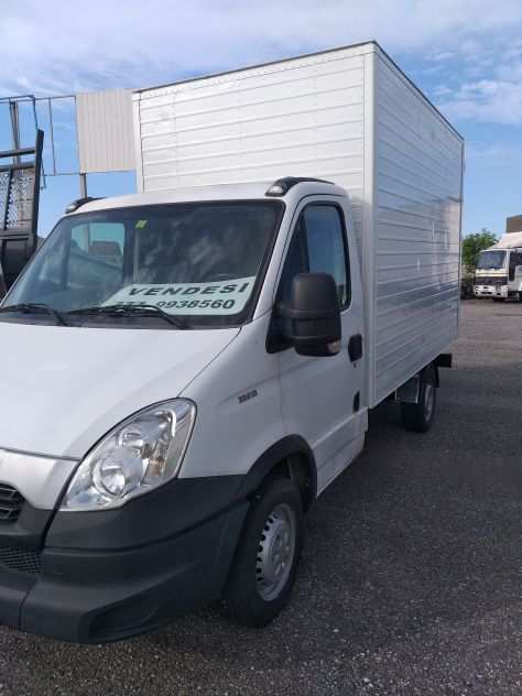 IVECO DAILY FURGONATO