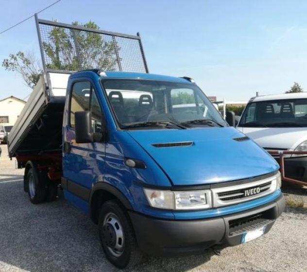 IVECO DAILY RIBALTABILE TRILATERALE