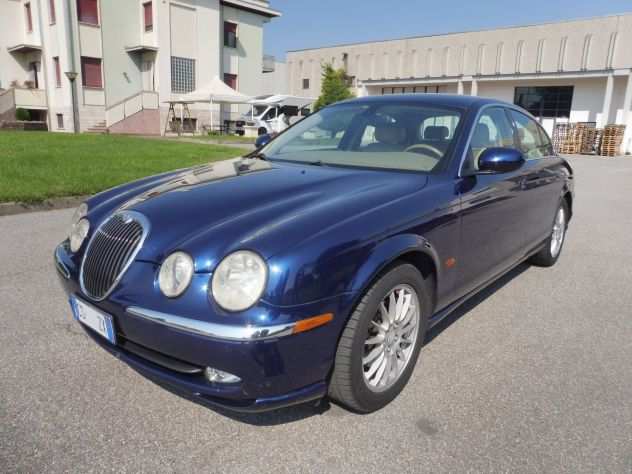 Jaguar S-Type executive