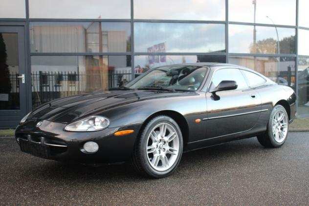 Jaguar - XK8 4.0 V8 - 2001